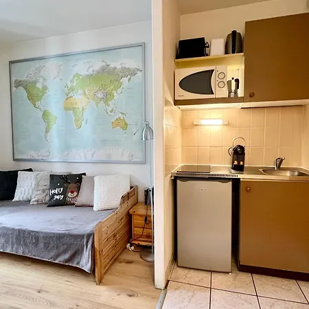 Le Balme Wifi/parking/balcony シャモニー